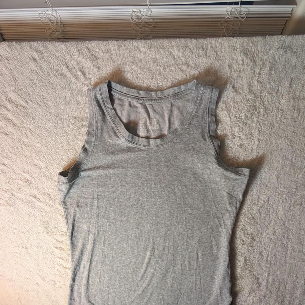 Nike Men's Grey Vest